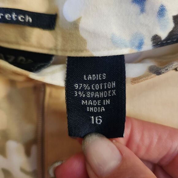 Izod Stretch Womens Floral Tropical Cropped Pants Size 14/16 - Picture 7 of 7